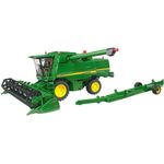 John Deere Mähdrescher T670i