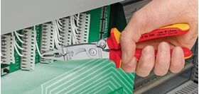 Elektroinstallationszange L.200mm VDE verchr.Mehrkomp.-Hüllen m.Öffnungsf.KNIPEX