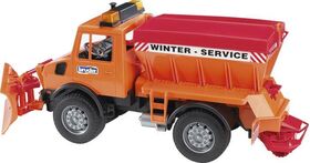 Unimog Winterdienst mit Räumschild